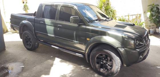 MITSUBISHI L200 2.5 GLS 4X4 CD 8V TURBO DIESEL 4P MANUAL